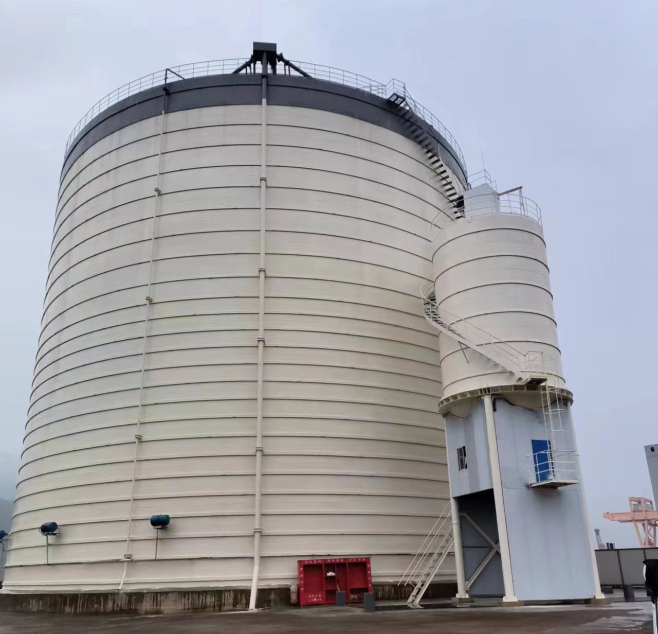 新丰10万吨水泥钢板库